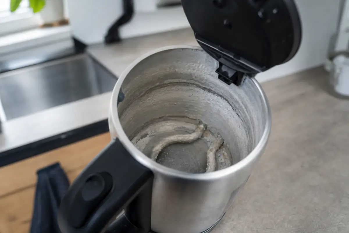 Waarom verkalkt mijn waterkoker zo snel?
